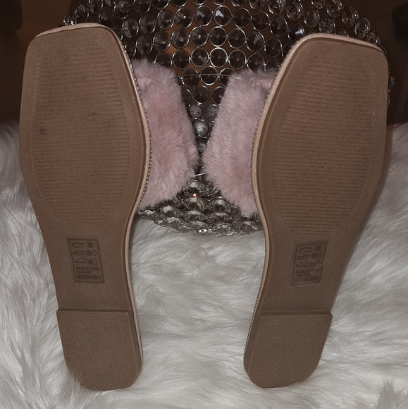 Pink Faux Fur Slide Sandal - Picture 4 of 4